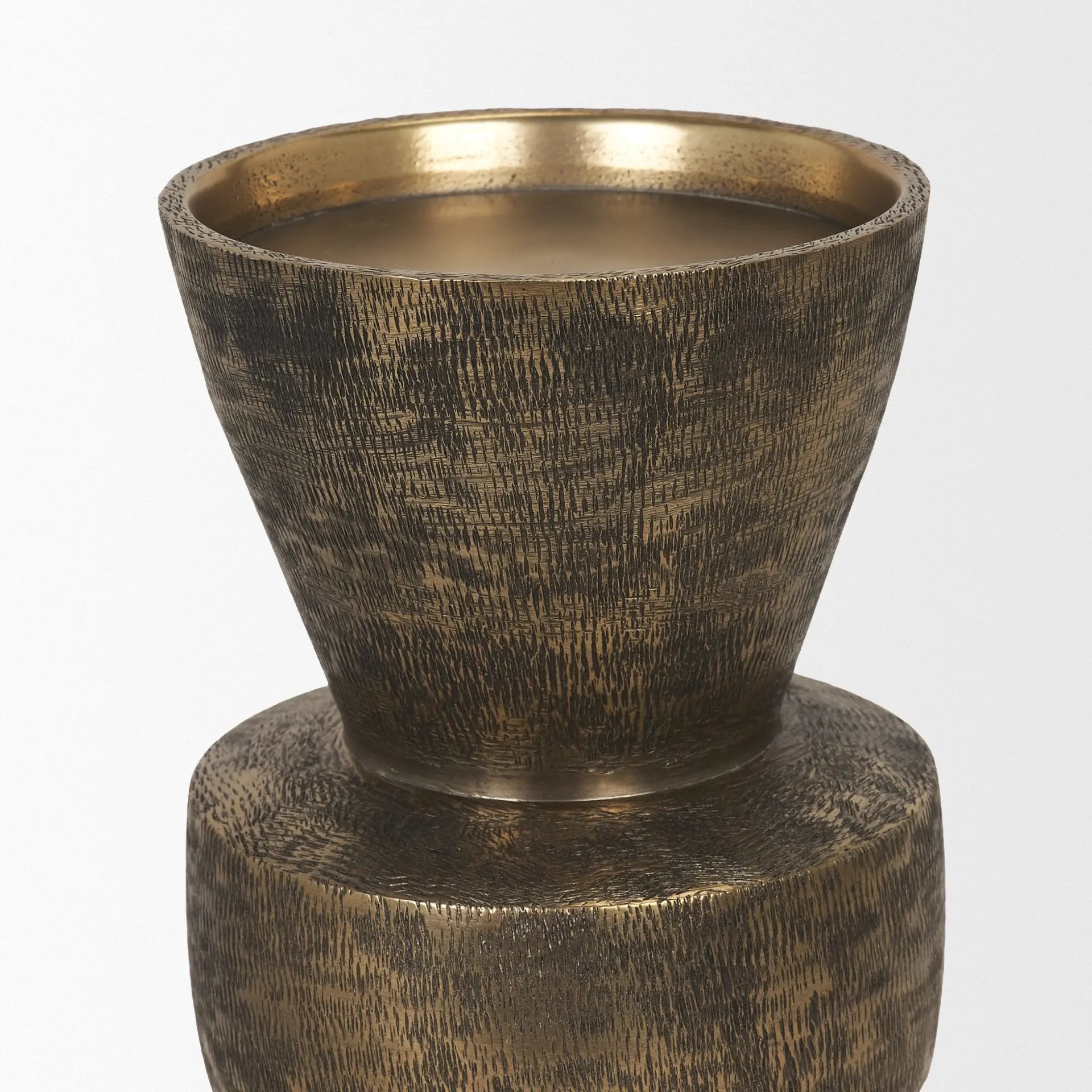 10" Antiqued Gold Metal Tabletop Votive Candle Holder Homeroots Home Decor