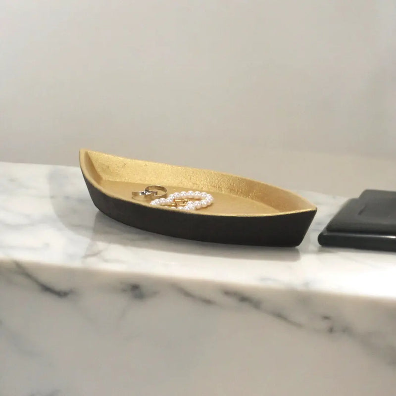 10" Black And Gold Cast Iron Oval Boat Shaped Tray Homeroots Kitchen & Dining
