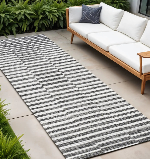 10' Black And Ivory Striped Indoor Outdoor Runner Rug Homeroots Outdoor