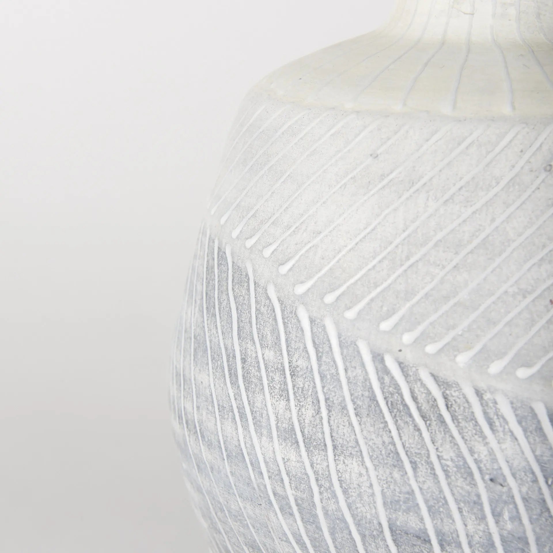 10" Gray And White Ombre Ceramic Round Table Vase Homeroots Home Decor