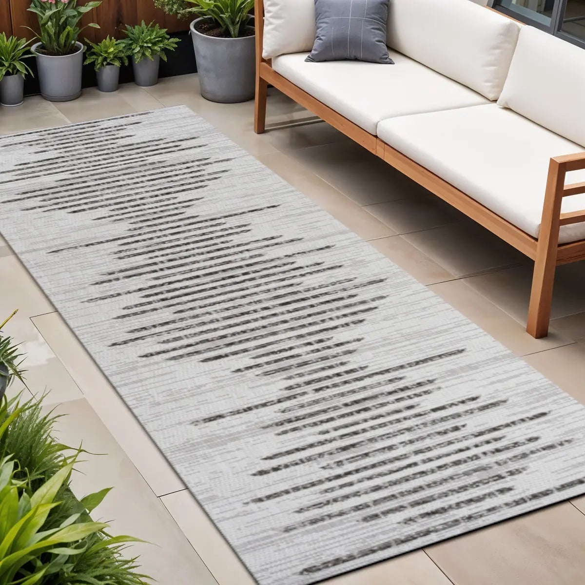 10' Ivory And Black Striped Indoor Outdoor Runner Rug Homeroots Outdoor