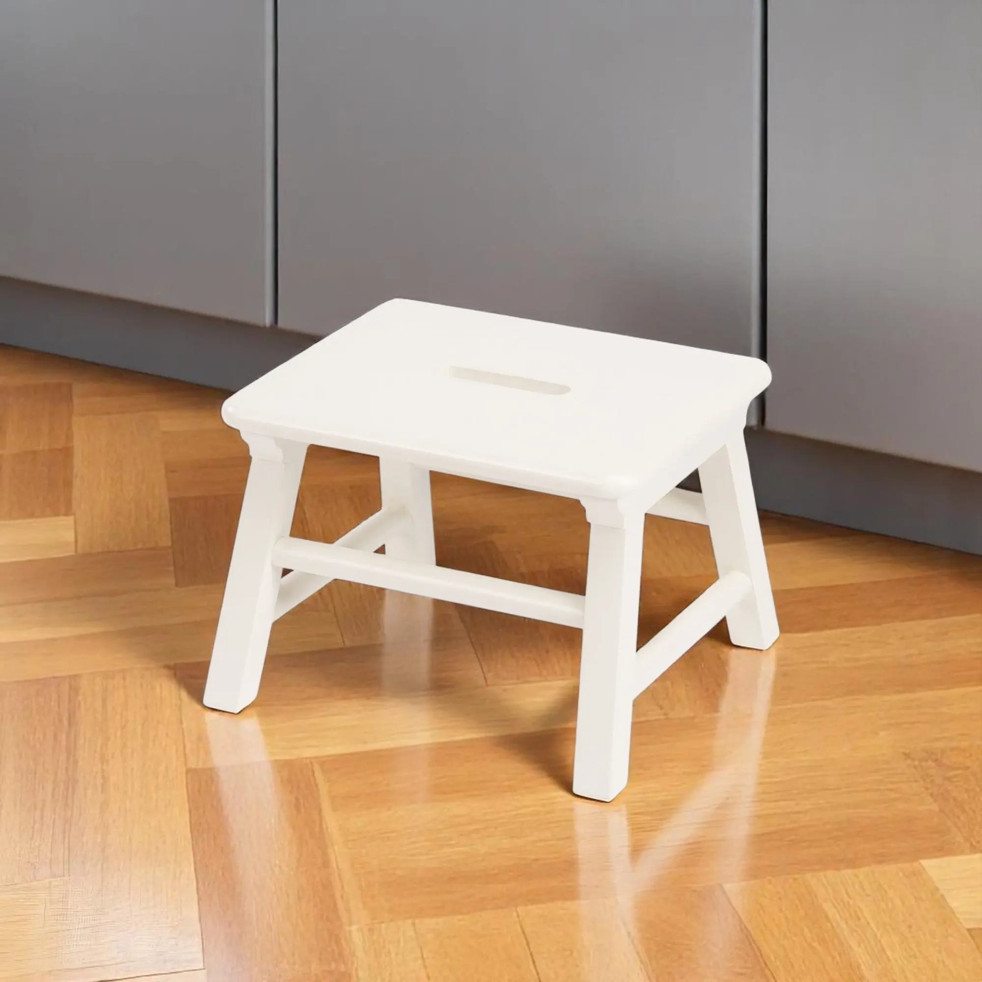 10" White Solid Wood Step Stool Homeroots Living Room