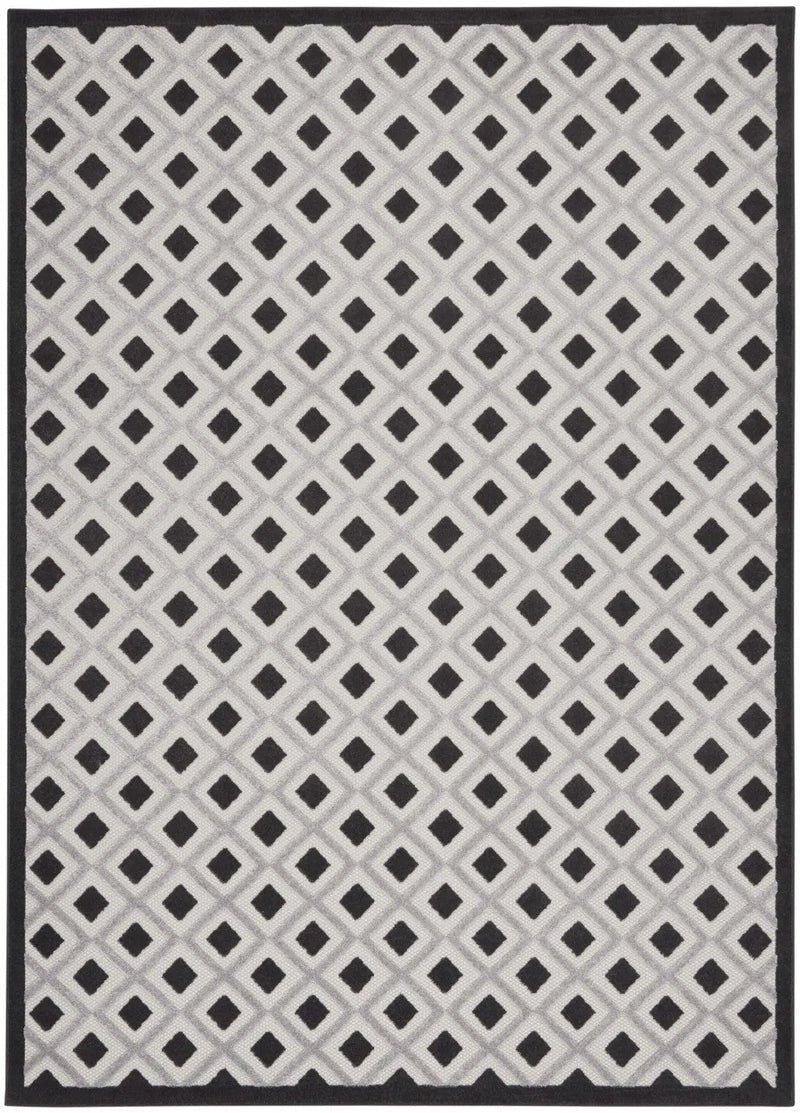 10' X 13' Black And White Indoor Outdoor Area Rug - GreatEagleInc