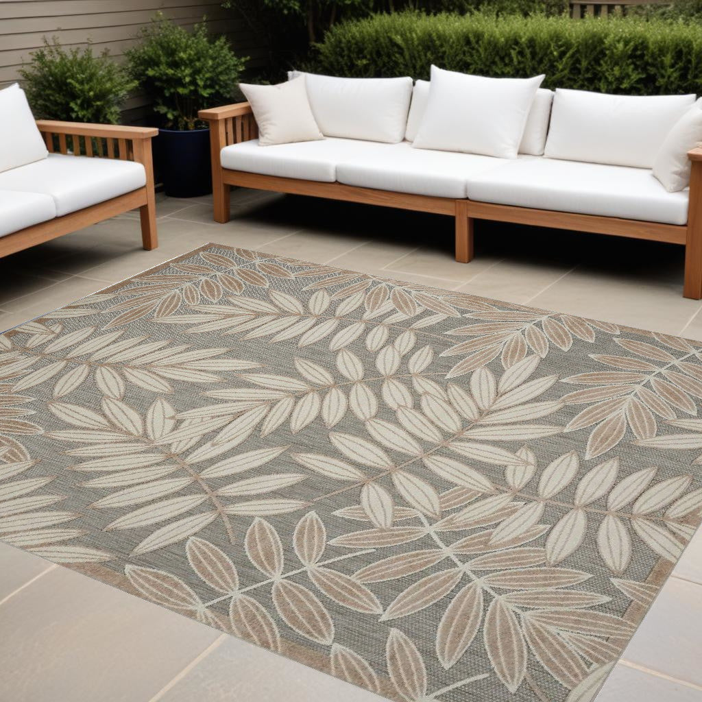 10' X 13' Gray And Ivory Indoor Outdoor Area Rug - GreatEagleInc