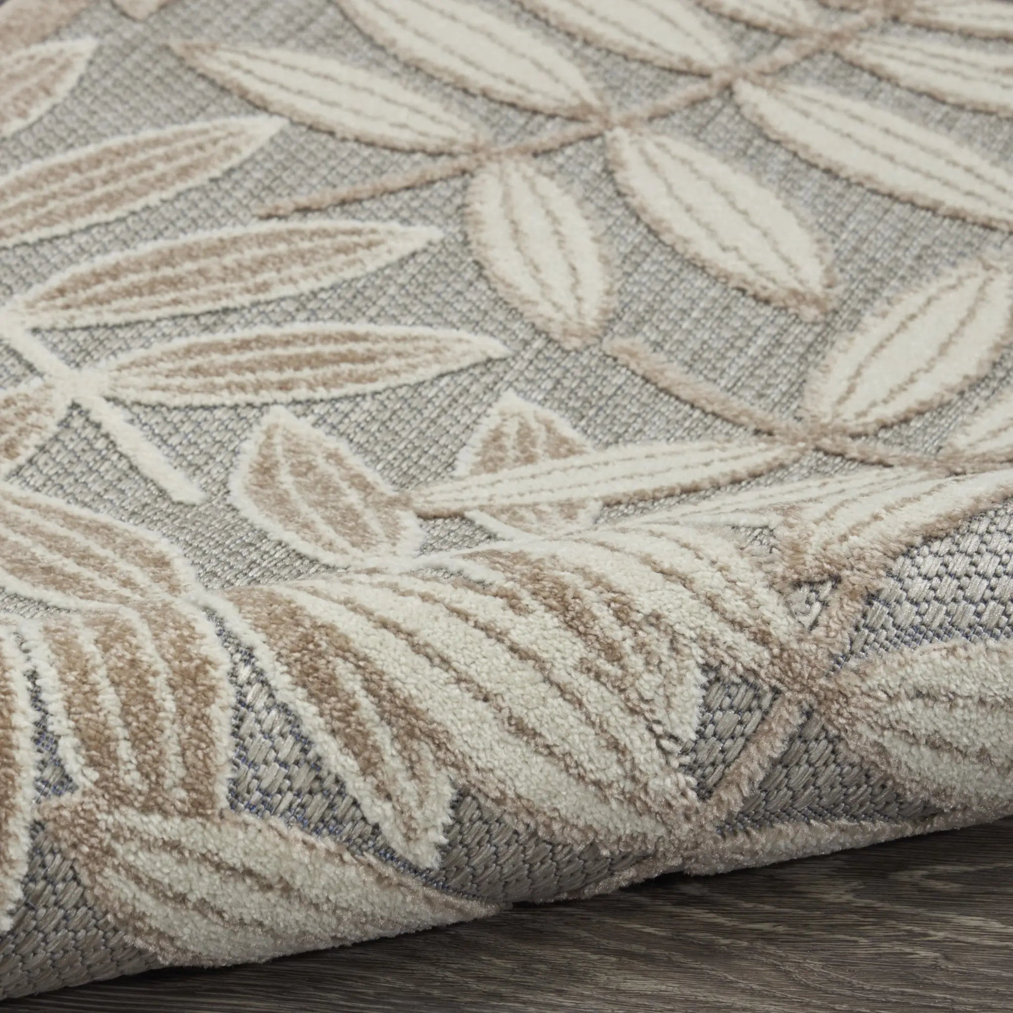 10' X 13' Gray And Ivory Indoor Outdoor Area Rug - GreatEagleInc