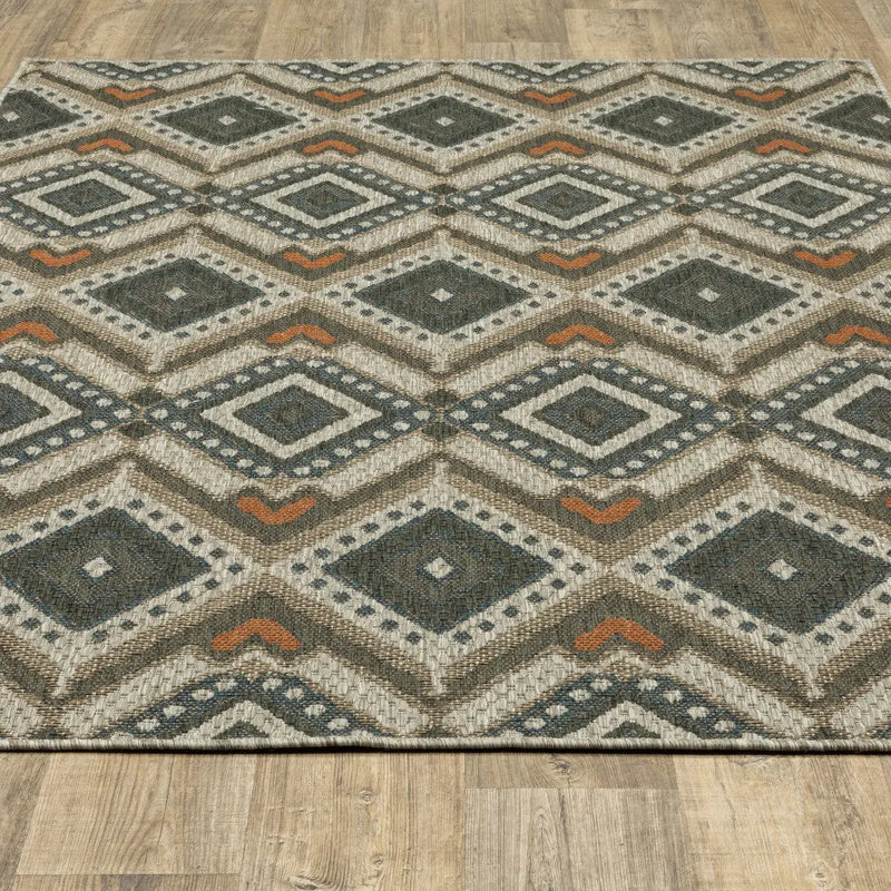 10' X 13' Gray Geometric Stain Resistant Indoor Outdoor Area Rug Homeroots Outdoor