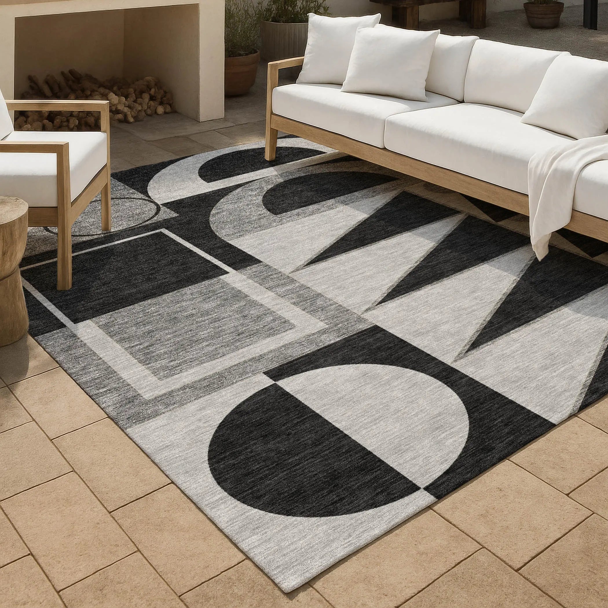 10' X 14' Black And Gray Geometric Washable Indoor Outdoor Area Rug Homeroots Outdoor