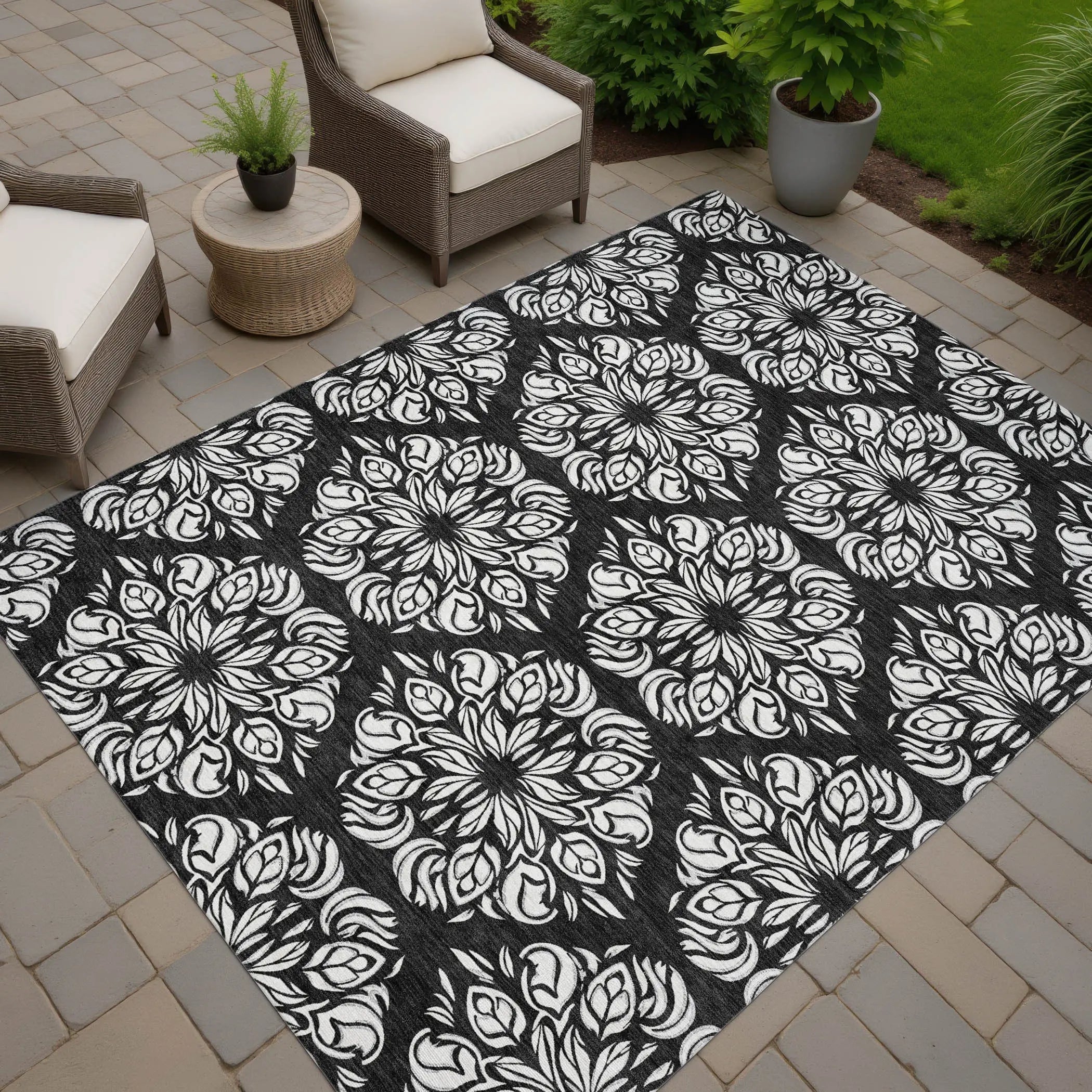 10' X 14' Black And Ivory Damask Washable Indoor Outdoor Area Rug Homeroots Outdoor