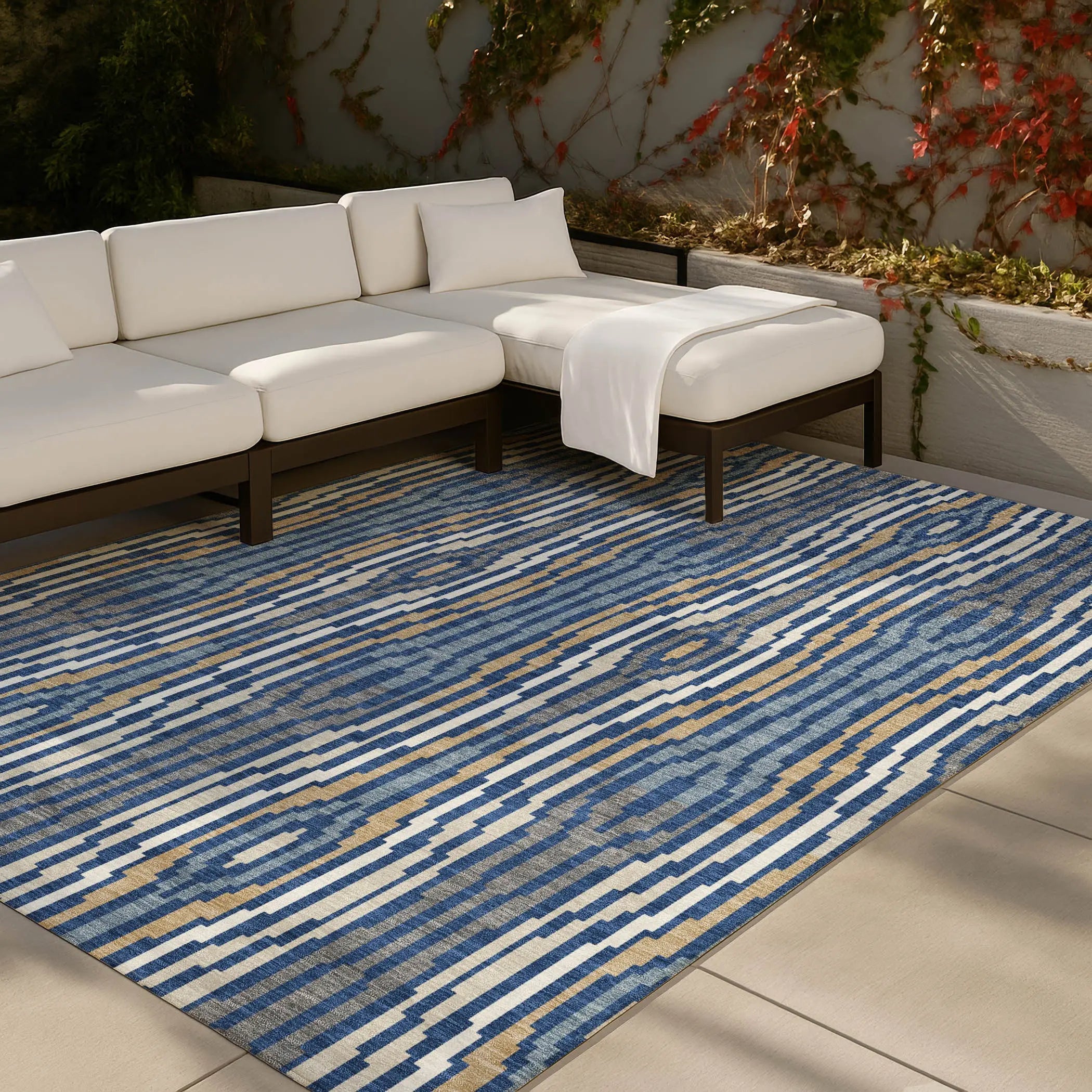 10' X 14' Blue And Denim Blue Abstract Washable Indoor Outdoor Area Rug Homeroots Outdoor