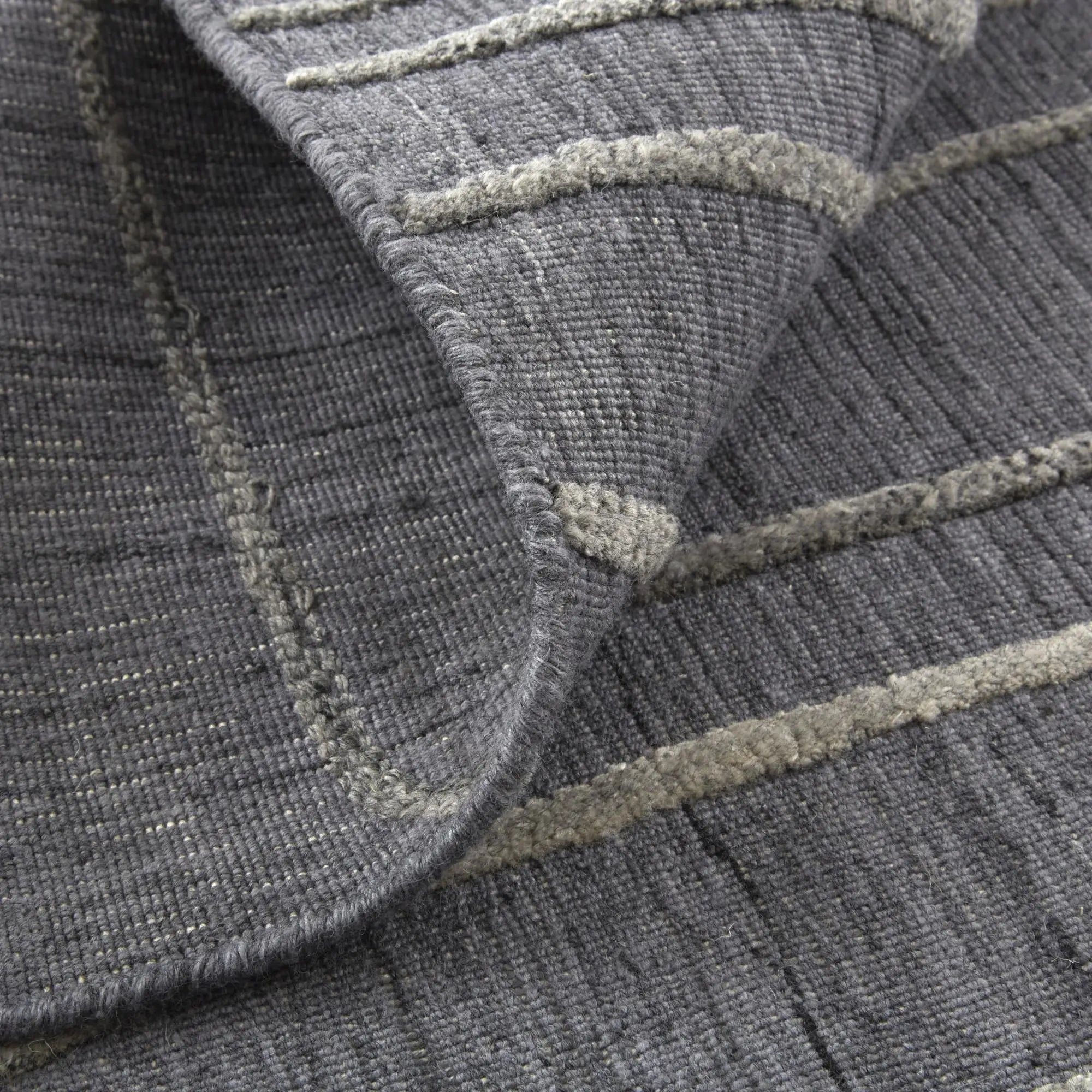 10' X 14' Gray And Silver Hand Woven Area Rug Homeroots Home Decor