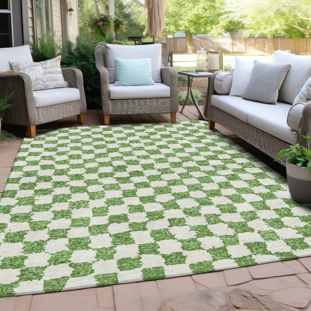 10' X 14' Green And Ivory Geometric Washable Indoor Outdoor Area Rug Homeroots Outdoor