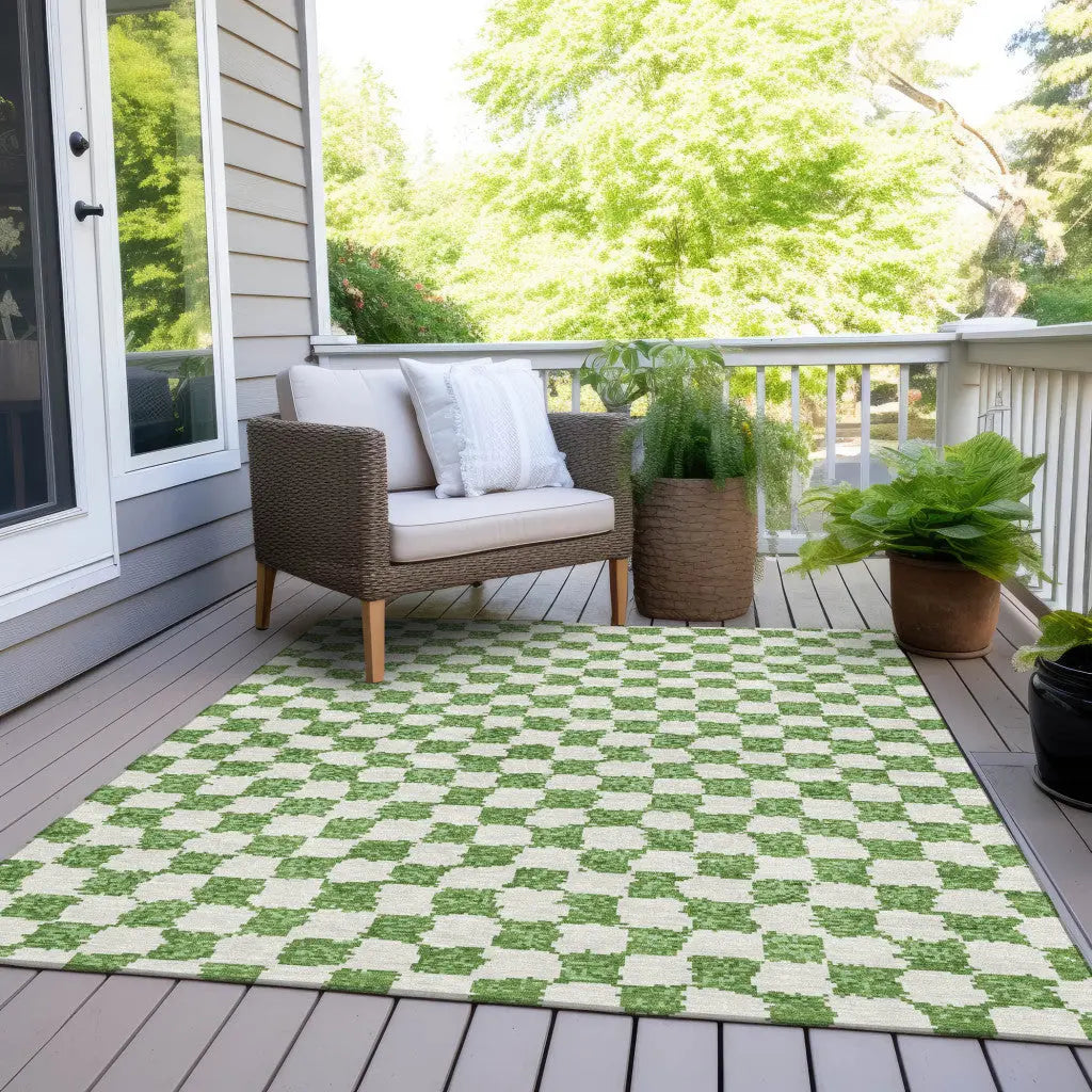 10' X 14' Green And Ivory Geometric Washable Indoor Outdoor Area Rug Homeroots Outdoor
