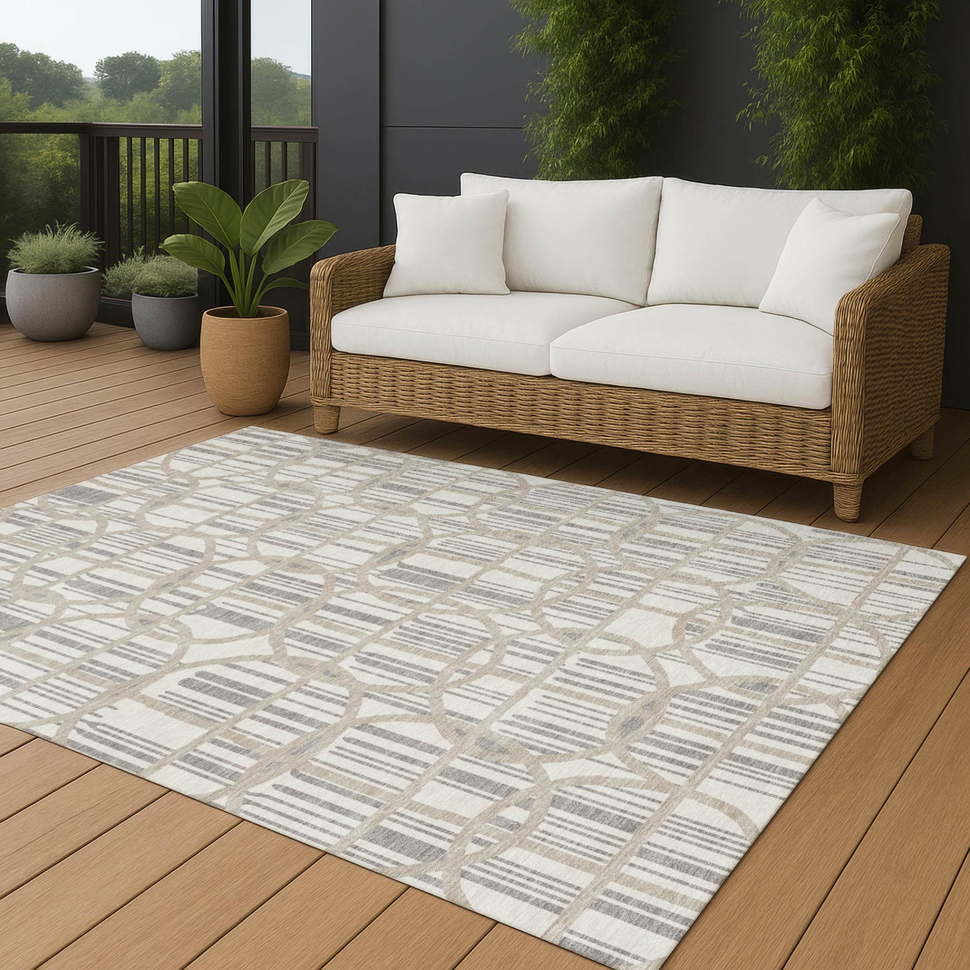 10' X 14' Ivory And Silver Geometric Washable Indoor Outdoor Area Rug Homeroots Outdoor