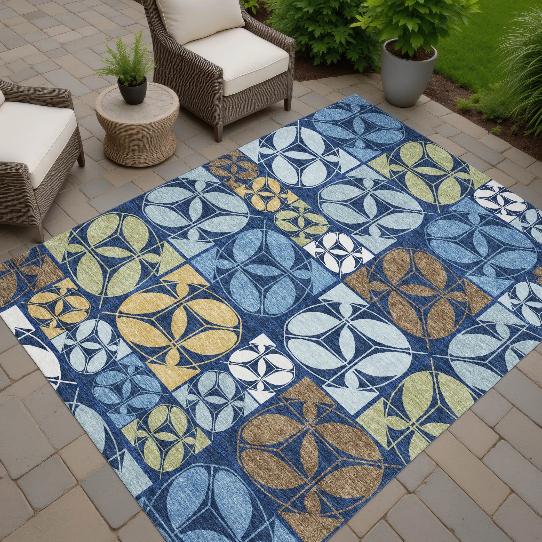 10' X 14' Navy Blue And Blue Geometric Washable Indoor Outdoor Area Rug Homeroots Outdoor