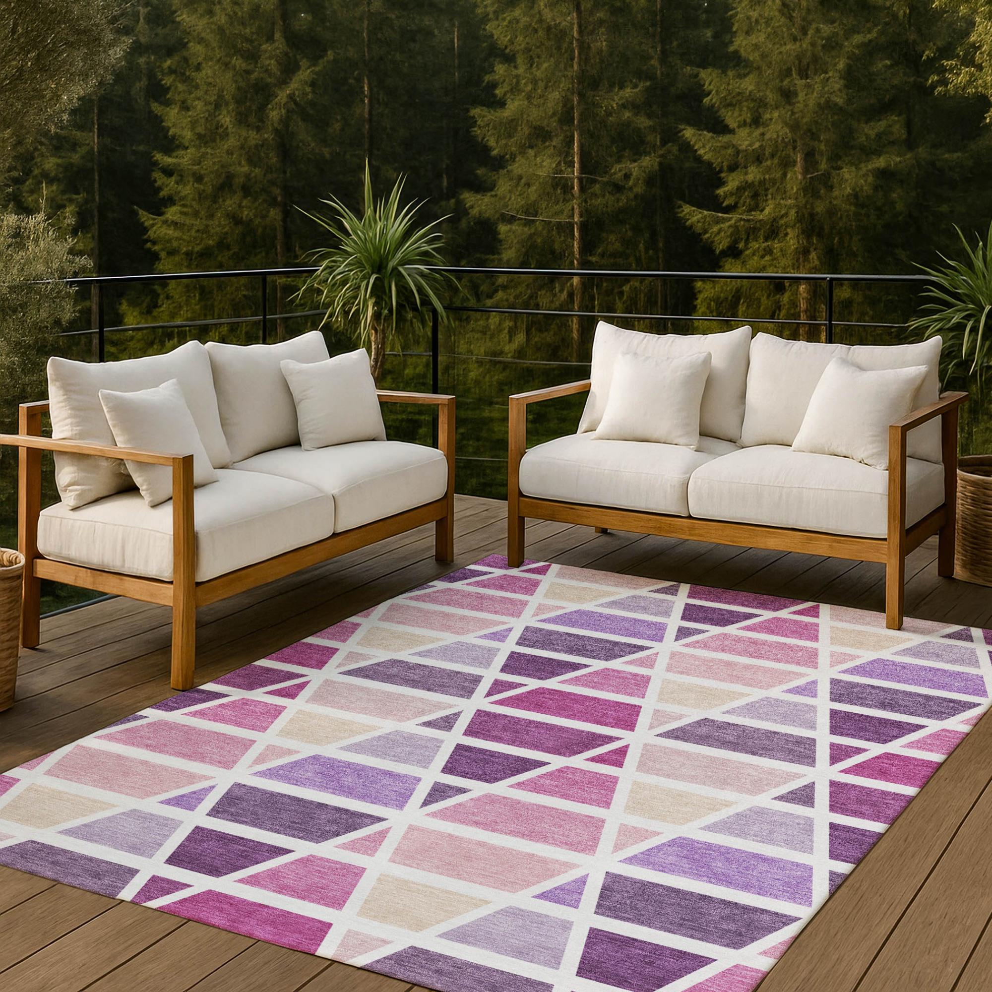 10' X 14' Pink And White Geometric Washable Indoor Outdoor Area Rug Homeroots Outdoor