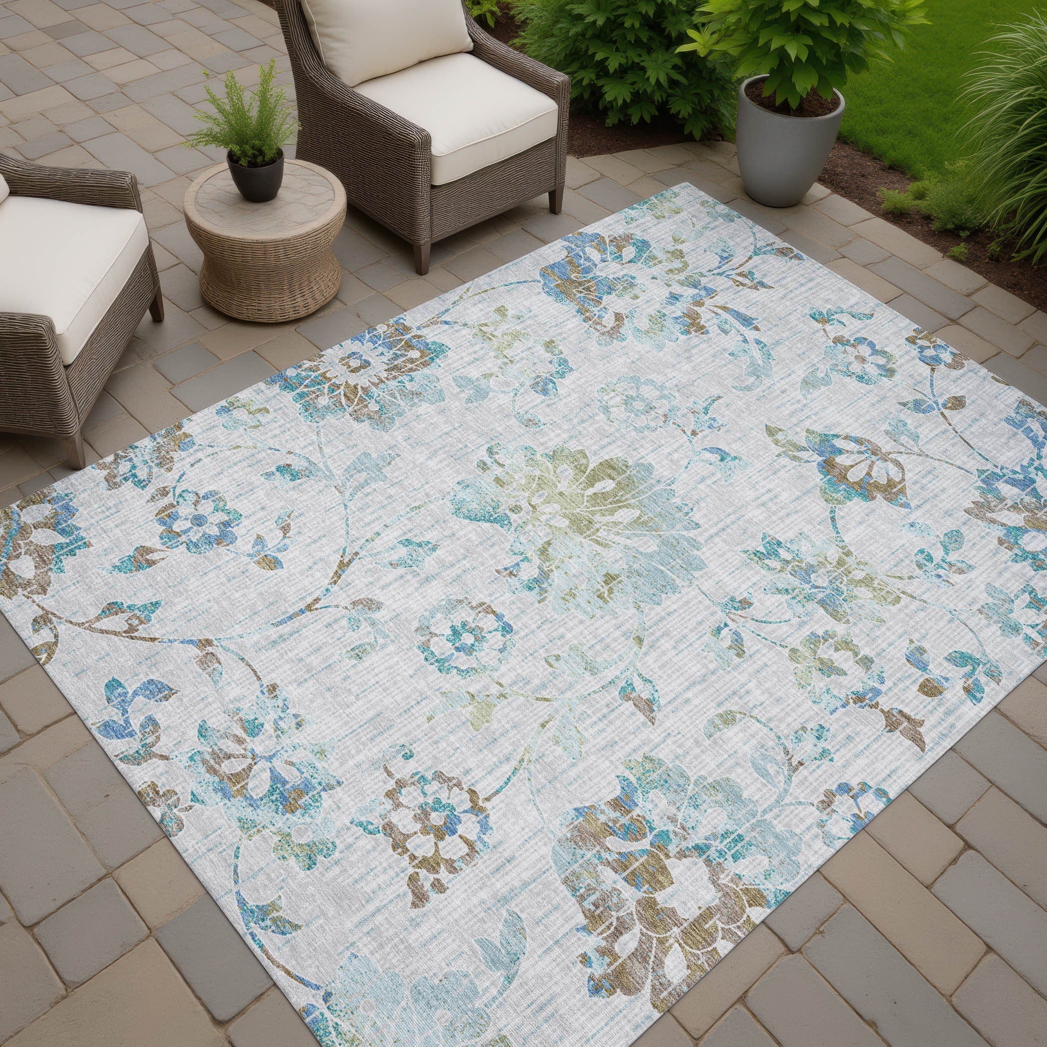 10' X 14' Silver And Gray Floral Washable Indoor Outdoor Area Rug Homeroots Outdoor