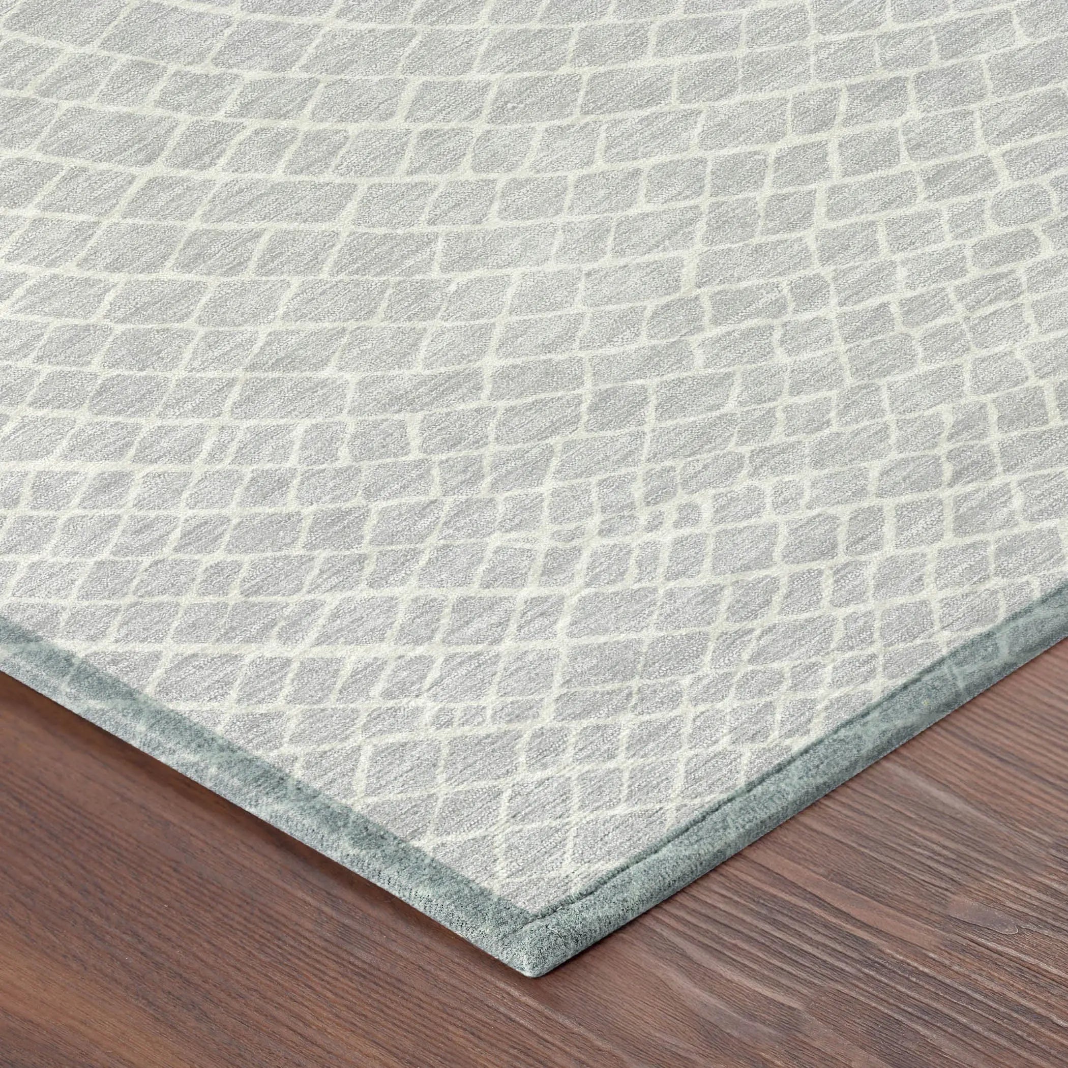 10' X 14' Silver And Ivory Geometric Washable Indoor Outdoor Area Rug Homeroots Outdoor