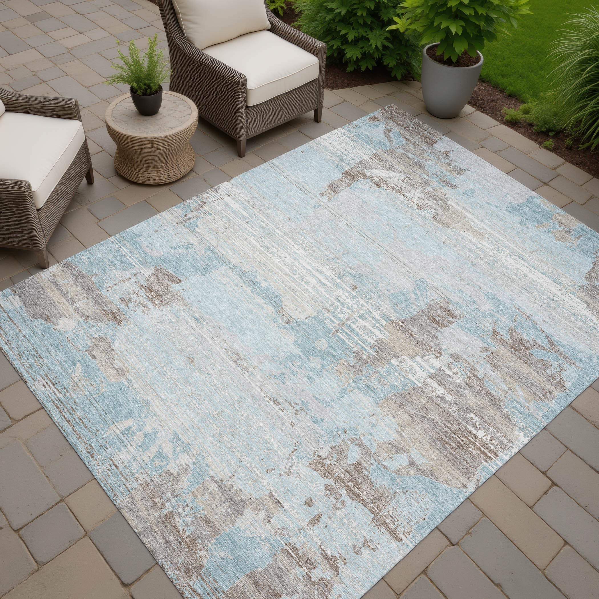 10' X 14' Sky Blue And Blue Abstract Washable Indoor Outdoor Area Rug Homeroots Outdoor