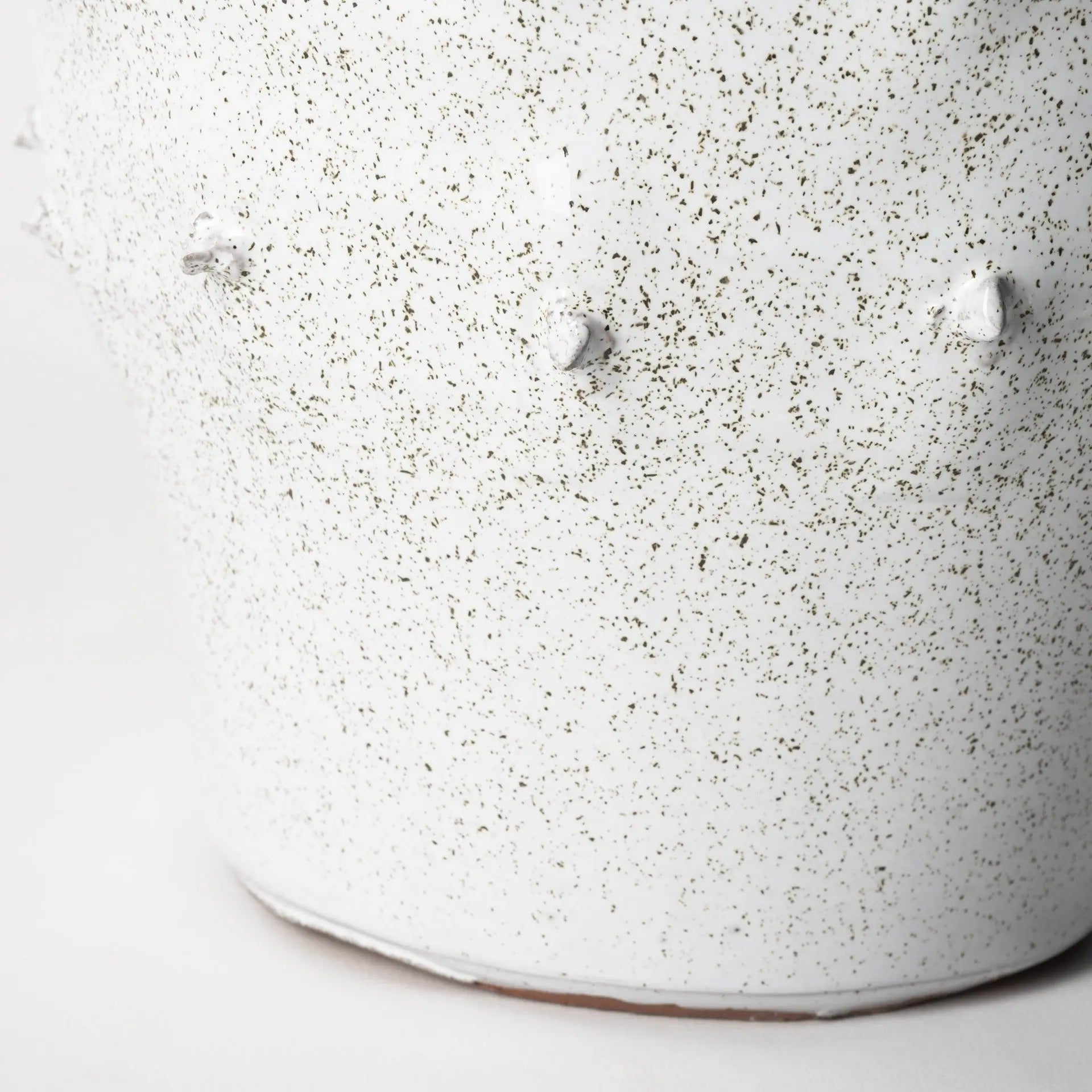 11" White Abstract Cylinder Ceramic Table Vase Homeroots Home Decor