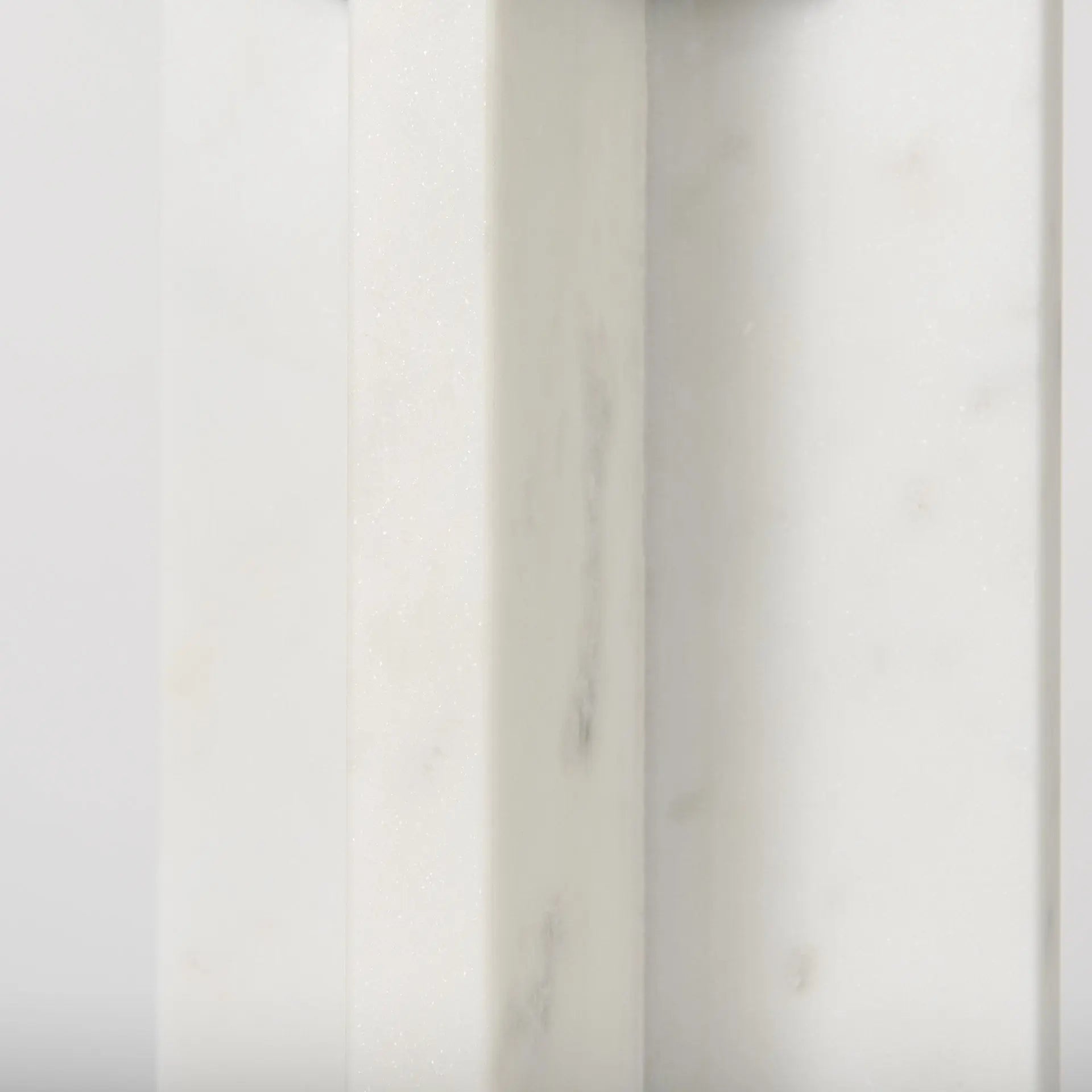11" White Marble Tabletop Candle Holder Homeroots Home Decor