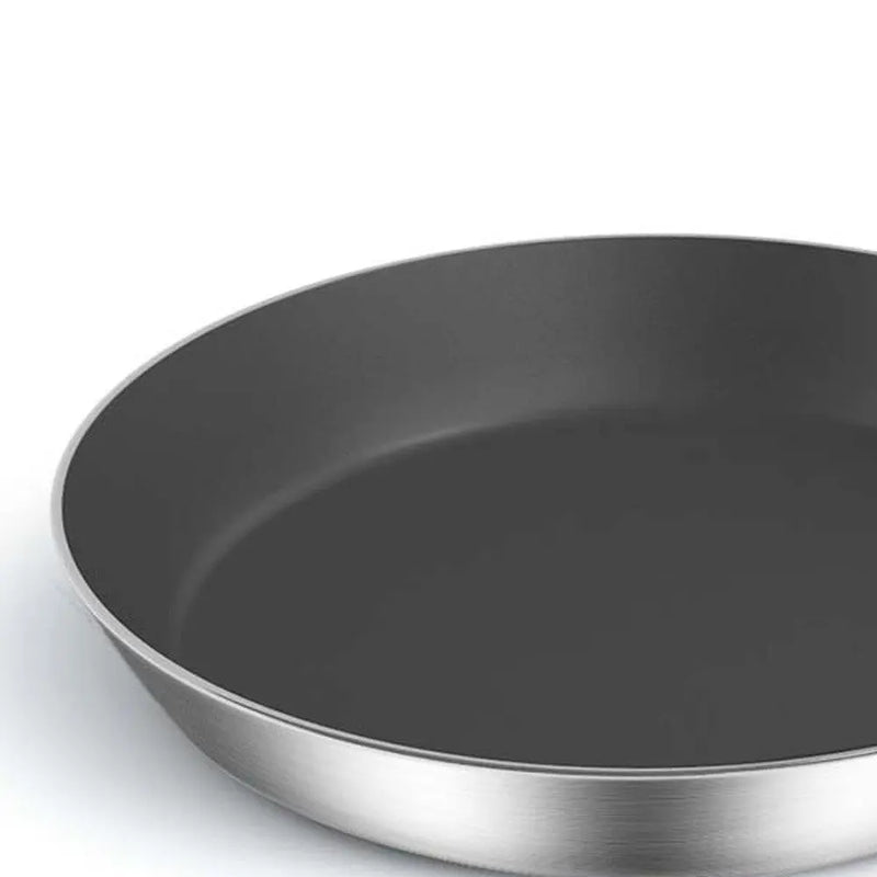 13" Black And Silver Stainless Steel Frying Pan Homeroots Kitchen & Dining