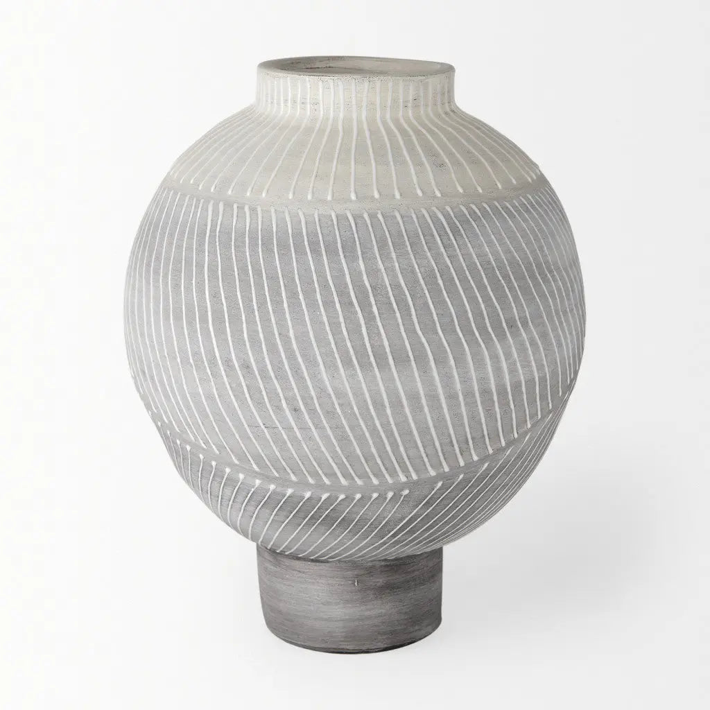 13" Gray And White Ombre Ceramic Round Table Vase Homeroots Home Decor
