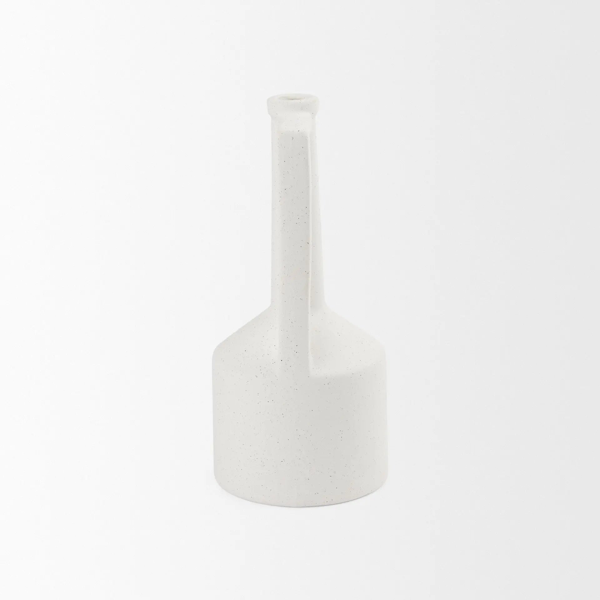 13" White Ceramic Table Vase Homeroots Home Decor