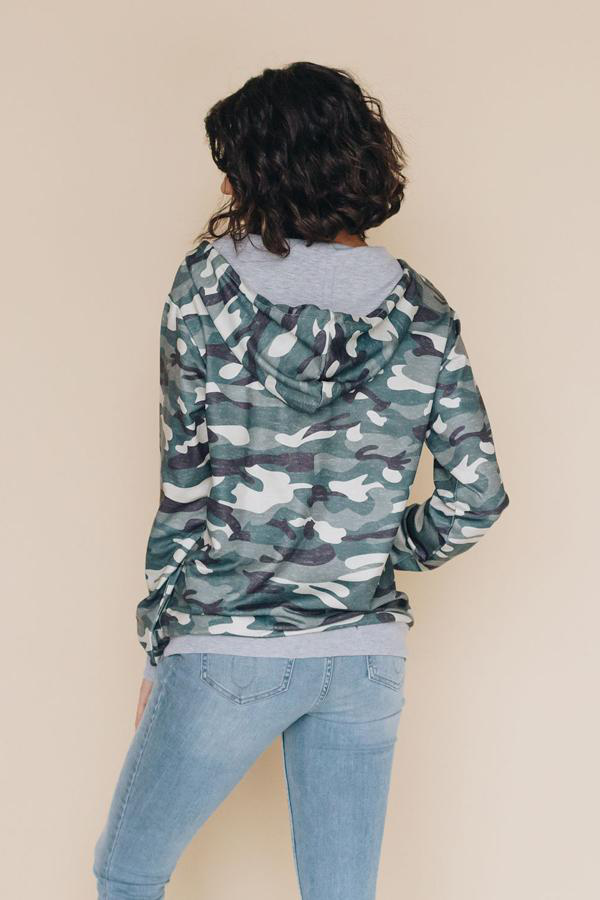 Cambria Camo Drawstring Hoodie Stay Warm in Style