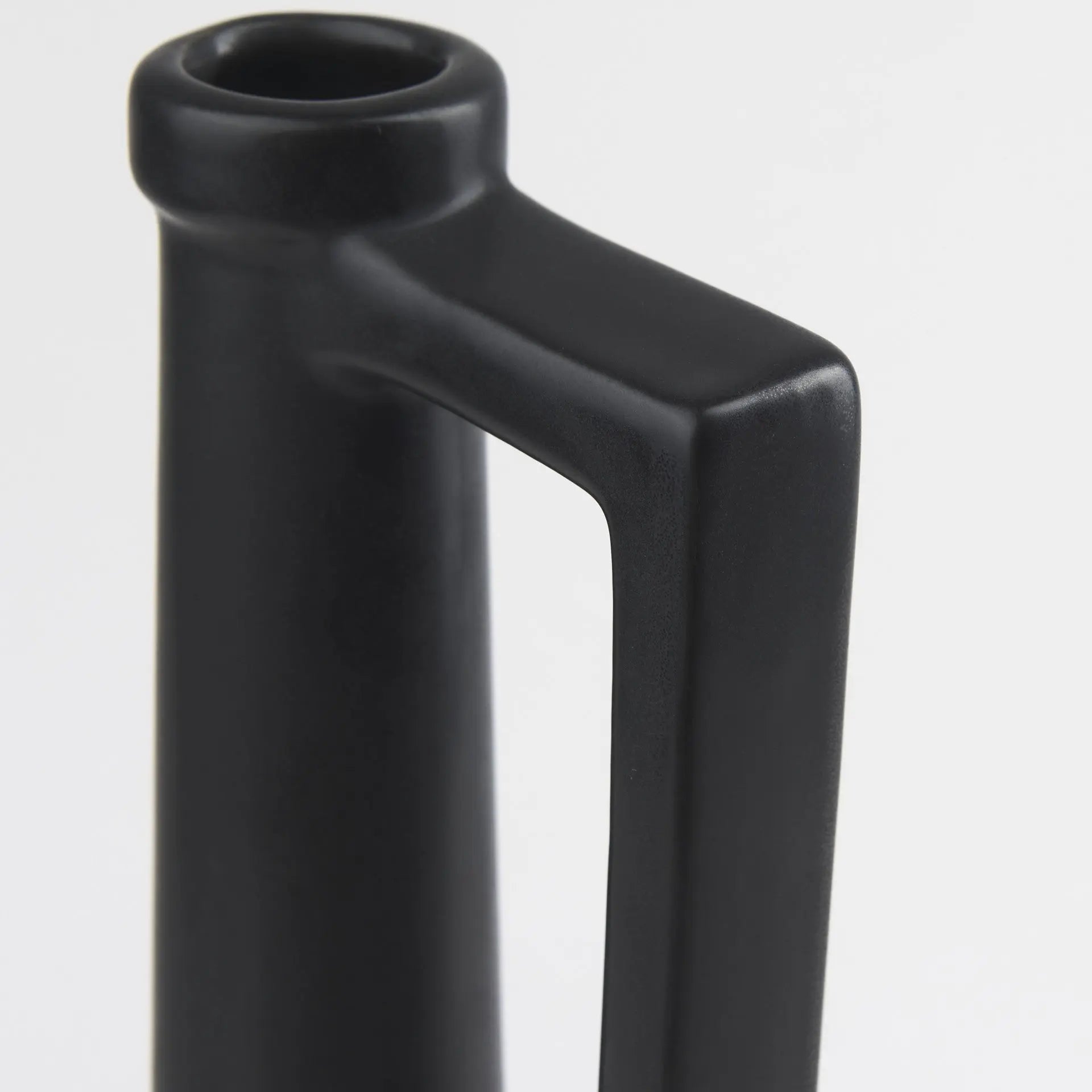 16" Black Ceramic Table Vase Homeroots Home Decor