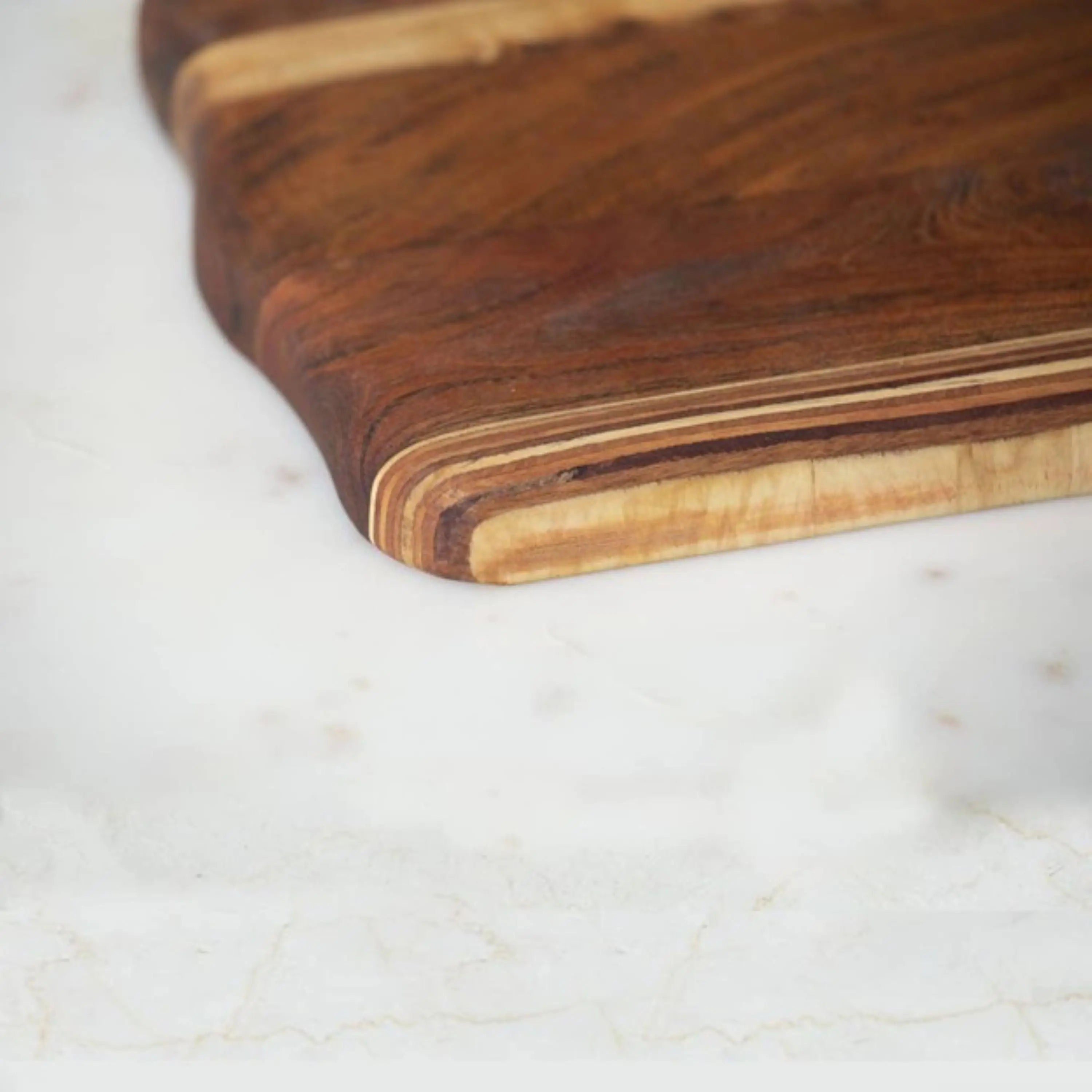 17" Brown Solid Wood Cutting Board Homeroots Kitchen & Dining