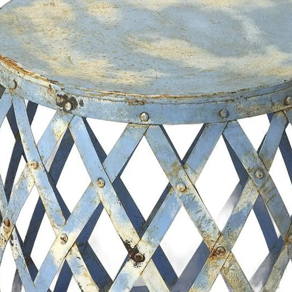 17" Rustic Blue Iron Lattice Round Top End Table Homeroots Living Room