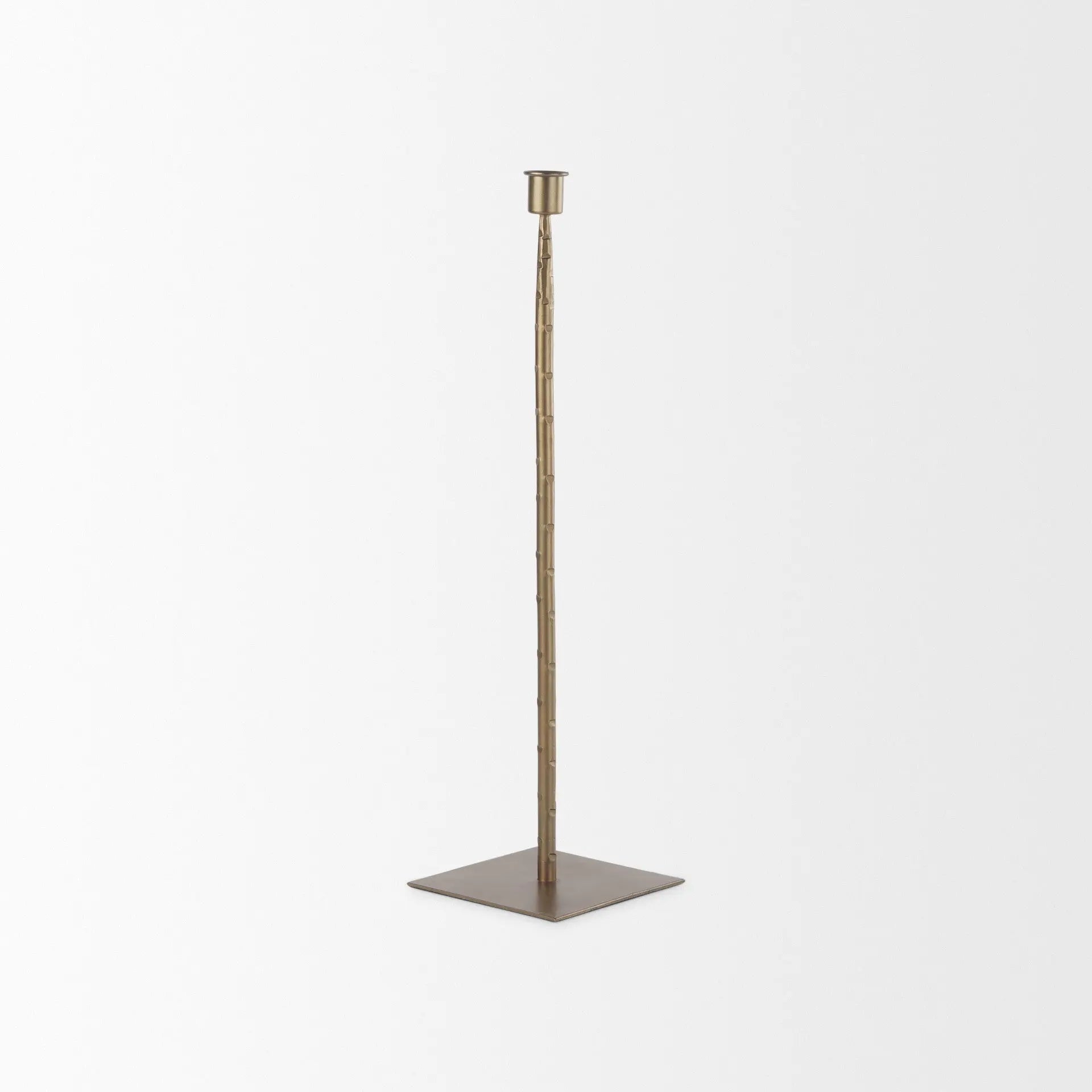18" Gold Metal Floor Taper Candlestick Homeroots Home Decor