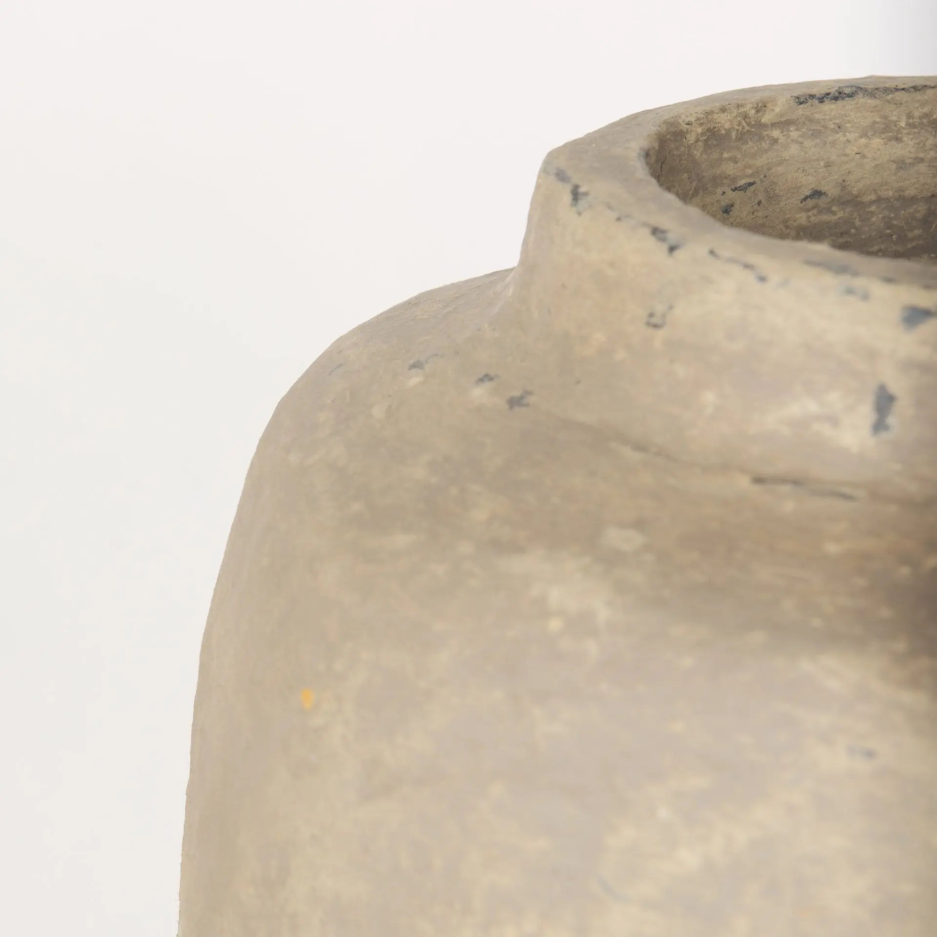 18" Gray Paper Mache Table Vase Homeroots Home Decor