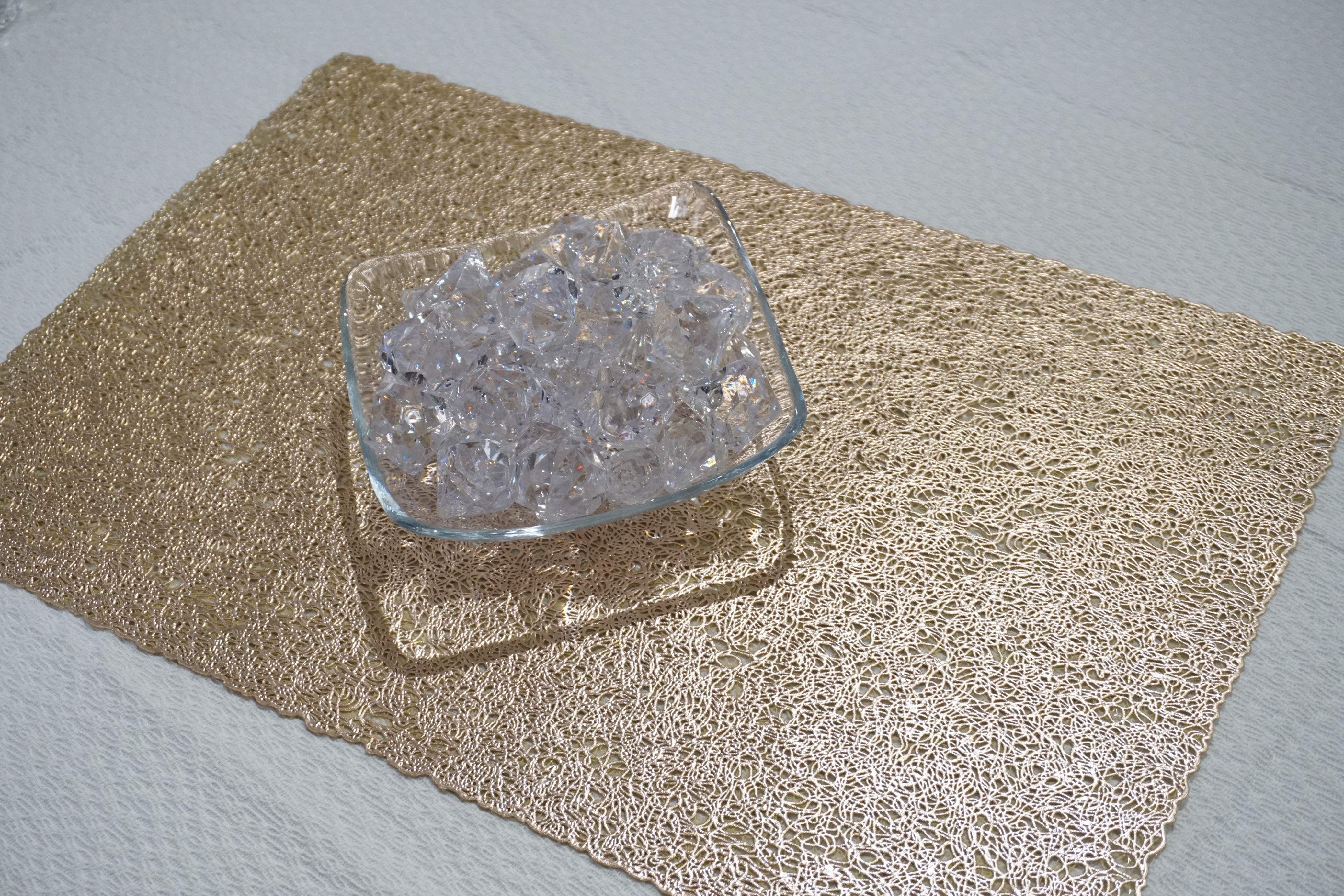 18" Set of Four Gold Vinyl Placemats Homeroots Kitchen & Dining