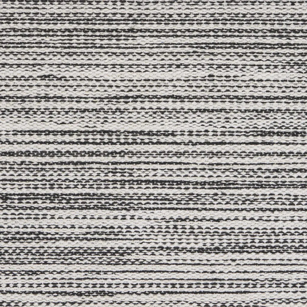 19" Set of Four Black And White Striped Cotton Placemats Homeroots Kitchen & Dining