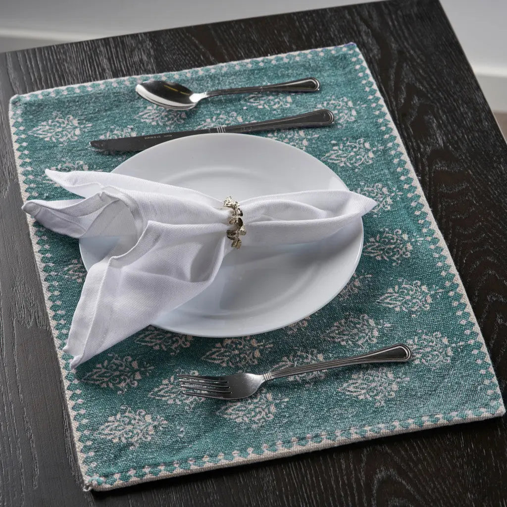 19" Set of Four Cream And Turquoise Damask Cotton Placemats Homeroots Kitchen & Dining
