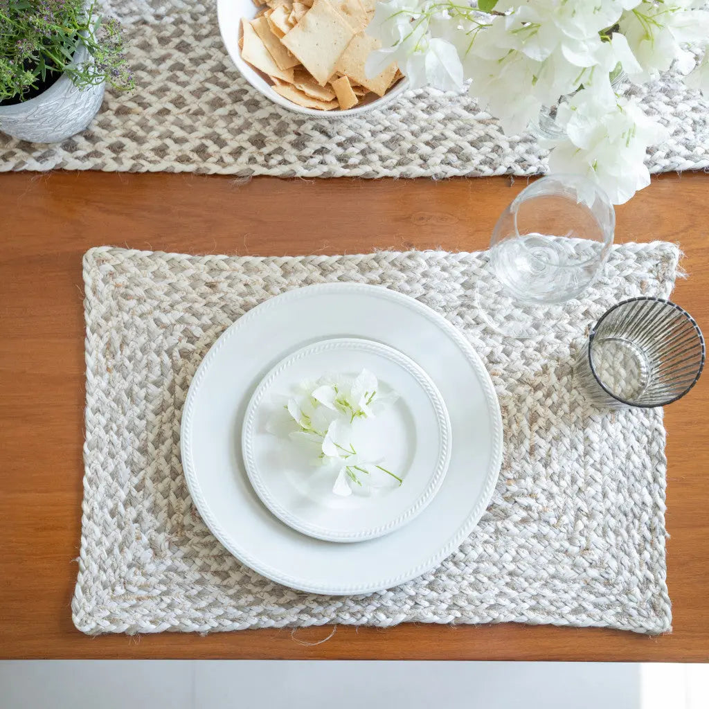 19" Set of Four Ivory And Natural Jute Placemats Homeroots Kitchen & Dining