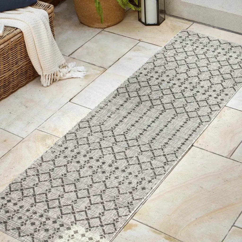 20' Light Gray And Black Trellis Indoor Outdoor Runner Rug - GreatEagleInc