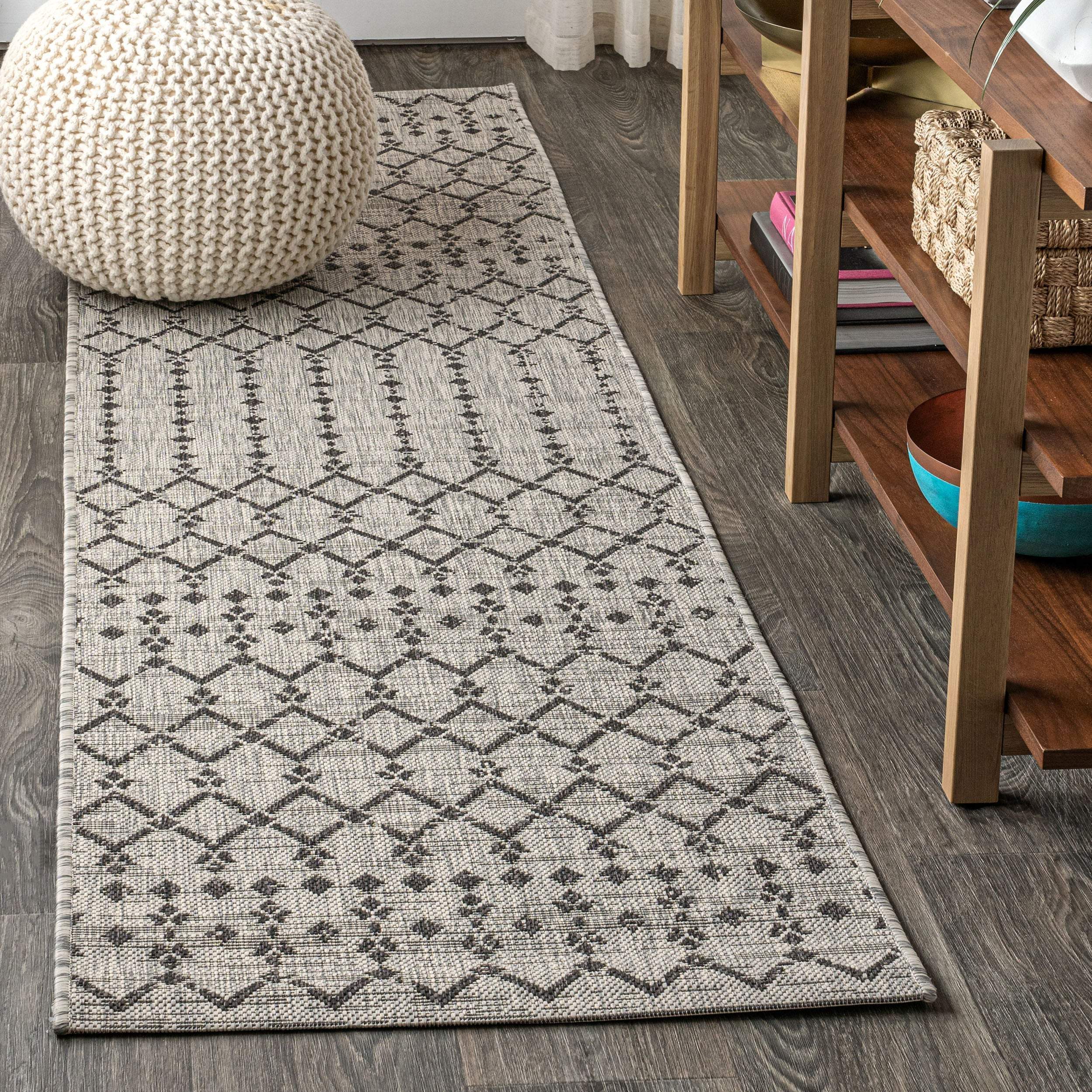 20' Light Gray And Black Trellis Indoor Outdoor Runner Rug - GreatEagleInc