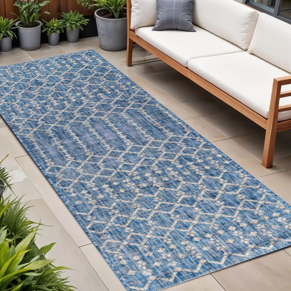 20' Navy Blue And Light Gray Trellis Indoor Outdoor Runner Rug Homeroots Outdoor