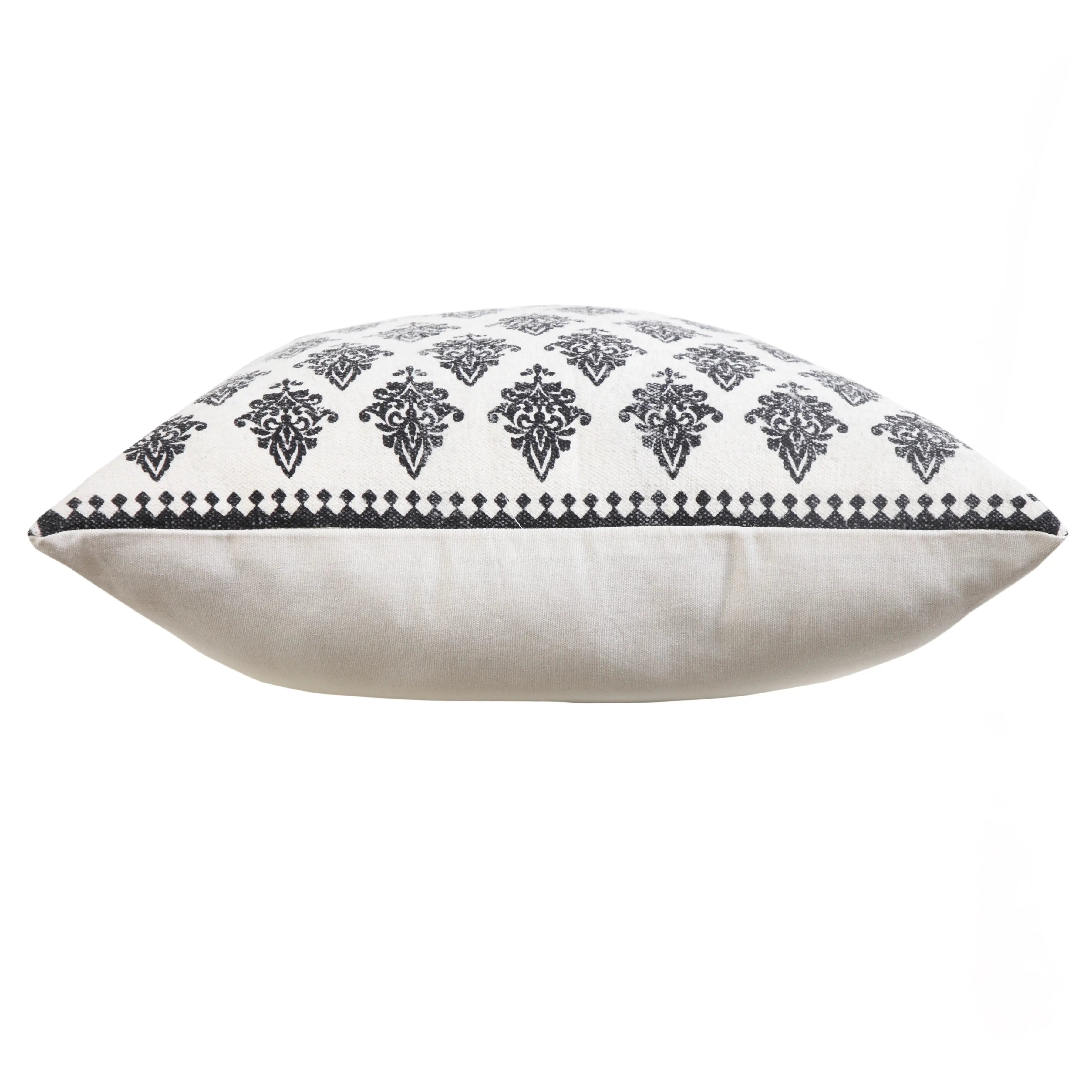 20" White And Black Floral Cotton Throw Pillow Cover Homeroots Home Decor