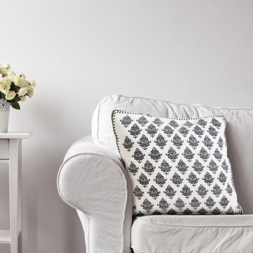 20" White And Black Floral Cotton Throw Pillow Cover Homeroots Home Decor