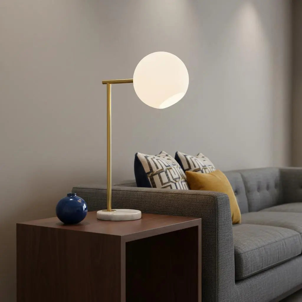 21" White Round Globe Lamp With Globe Shade Homeroots Lighting