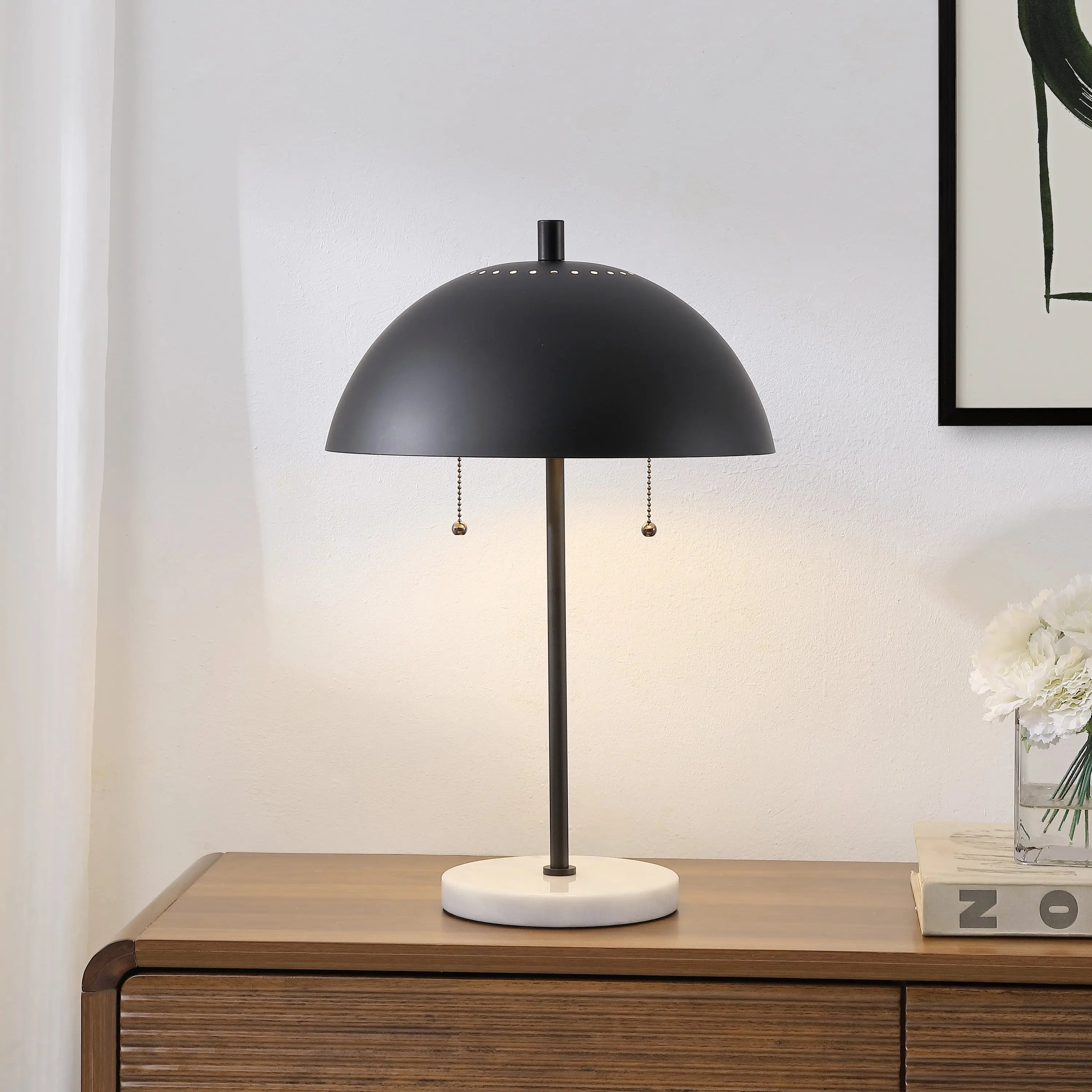 21" White Round Table Lamp With Globe Shade Homeroots Lighting