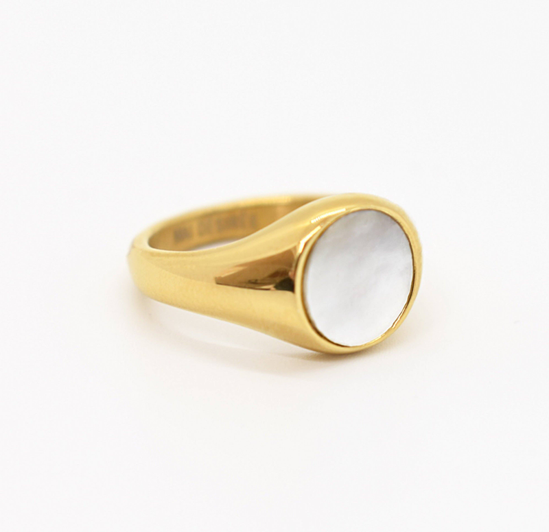 DEMI GOLD PEARL SIGNET RING Mai Desiree