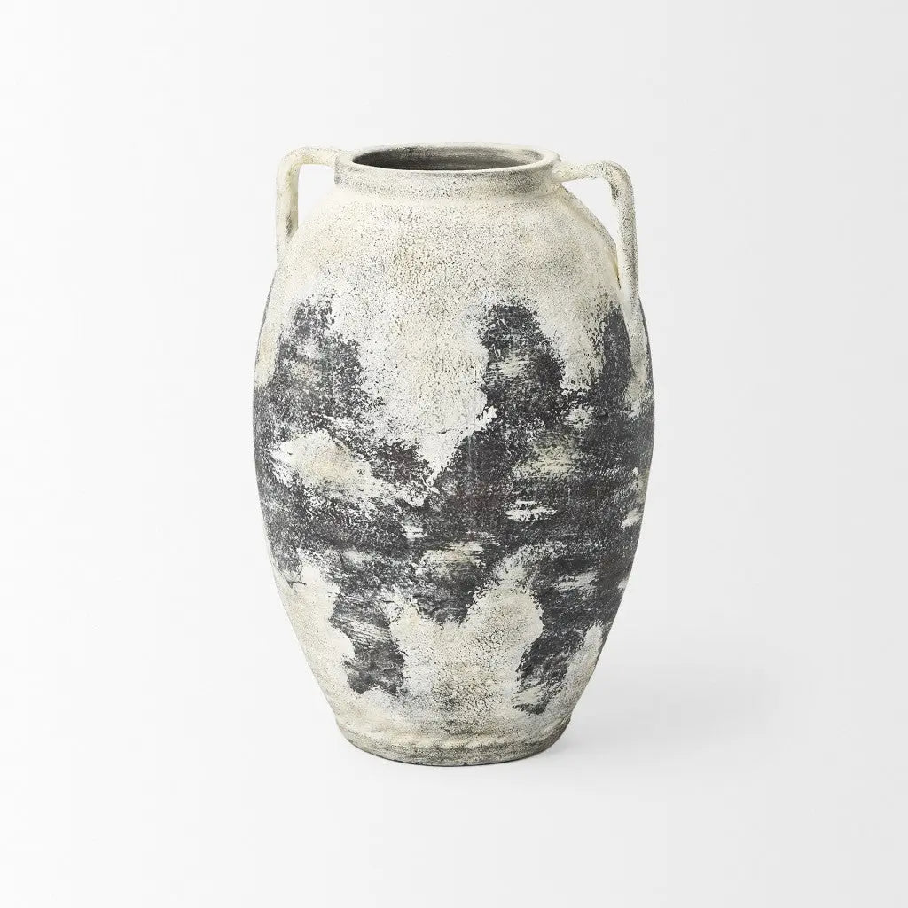 22" Black And White Ombre Ceramic Amphora Floor Vase Homeroots Home Decor