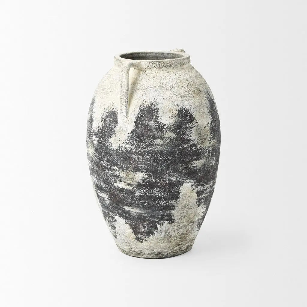 22" Black And White Ombre Ceramic Amphora Floor Vase Homeroots Home Decor