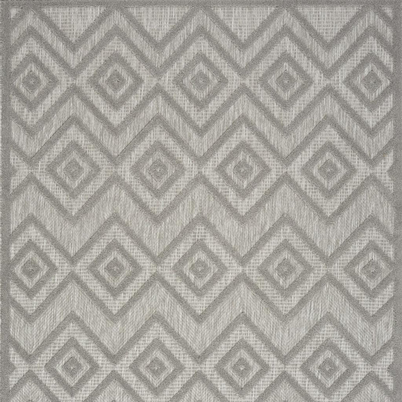 5' X 7' Gray Indoor Outdoor Area Rug - GreatEagleInc