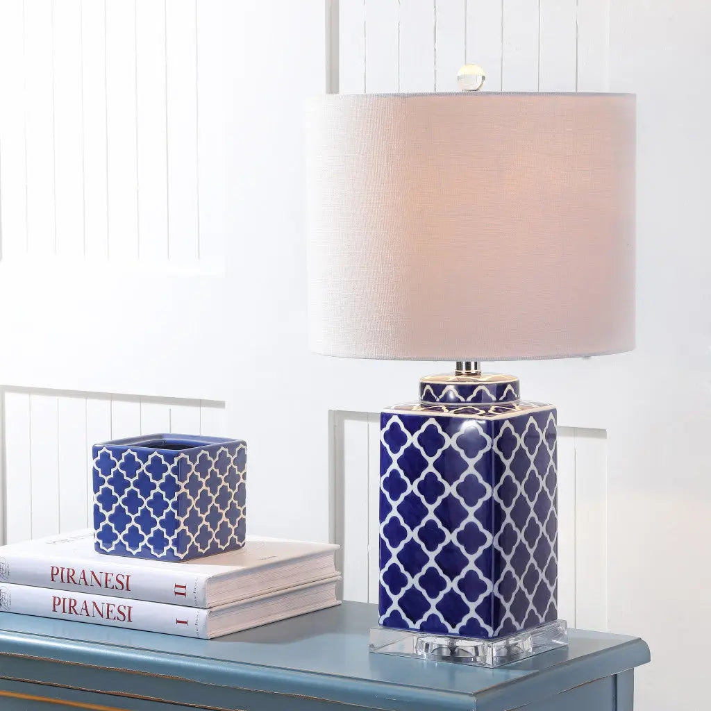 23" Clear Navy Blue And White Geometric Table Lamp With Drum Shade Homeroots Lighting