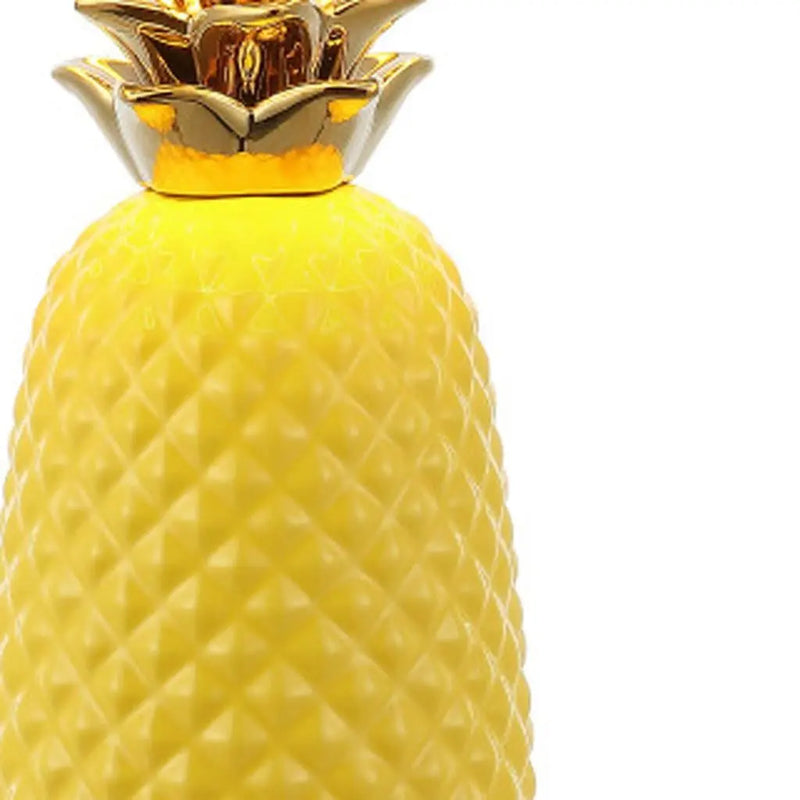 23" Yellow Gold And Clear Ceramic And Acrylic Pineapple Table Lamp With Globe Shade Homeroots Lighting